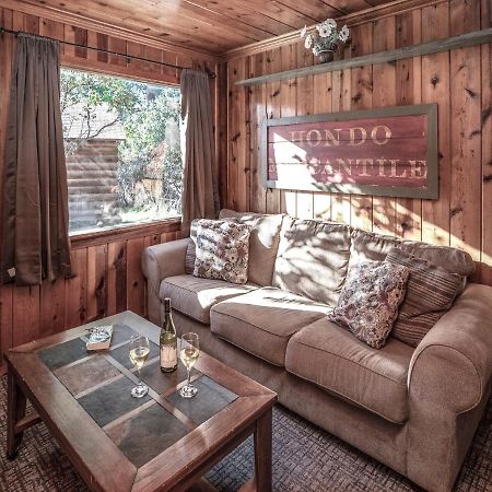 Destiny Cabin, 2 Bedrooms, Fireplace, Midtown, Sleeps 7 รุยโดโซ ภายนอก รูปภาพ