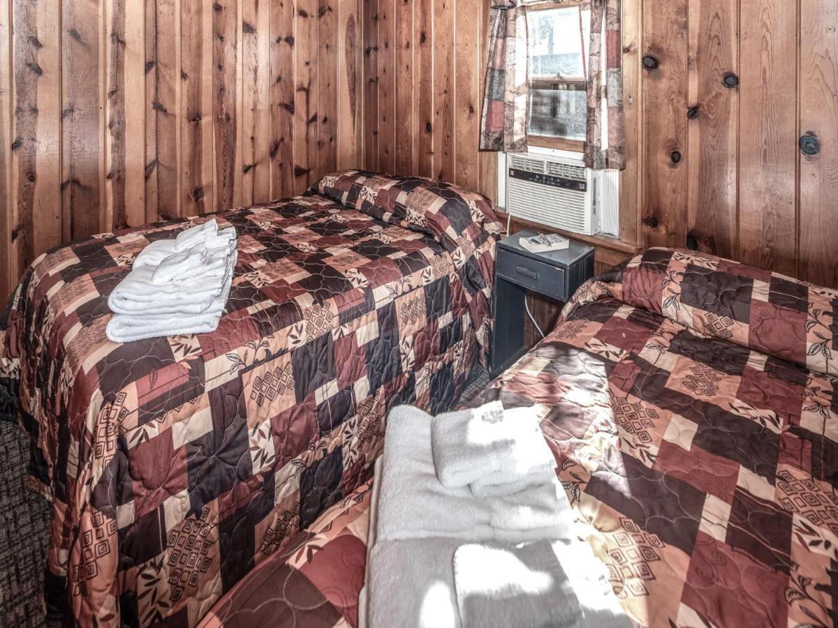 Destiny Cabin, 2 Bedrooms, Fireplace, Midtown, Sleeps 7 รุยโดโซ ภายนอก รูปภาพ